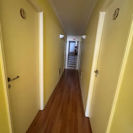 Проживание в семье Casa Dos Avos Масейра