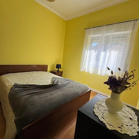 Casa Dos Avós Maceira (Lisbon)