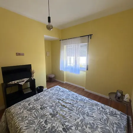 Casa Dos Avos Homestay *